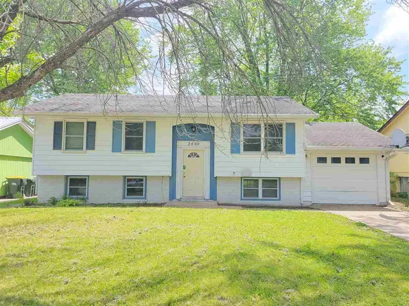 2444 Nevada Ave, Iowa City, IA 52240