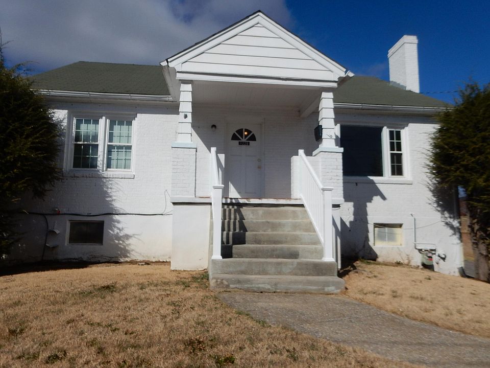 1st image of 1228 E Washington Ave