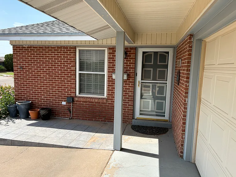 3019 Cork Dr — Photo 4
