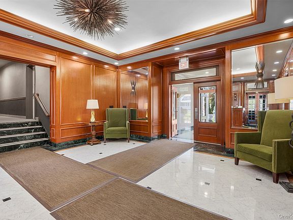 3rd image of 101 Old Mamaroneck Road #1B1B