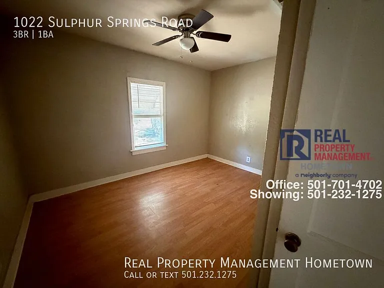 1022 Sulphur Springs Rd — Photo 7