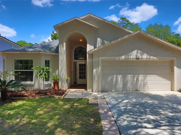 621 Somerstone Dr, Valrico, FL 33594