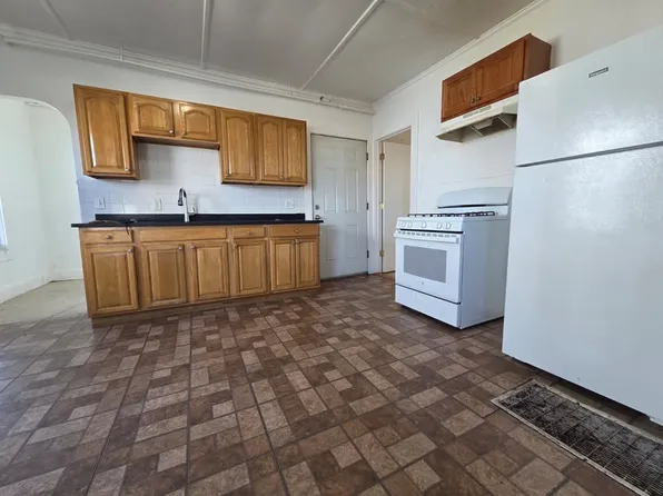 135 Chestnut St #1, Lynn, MA 01902