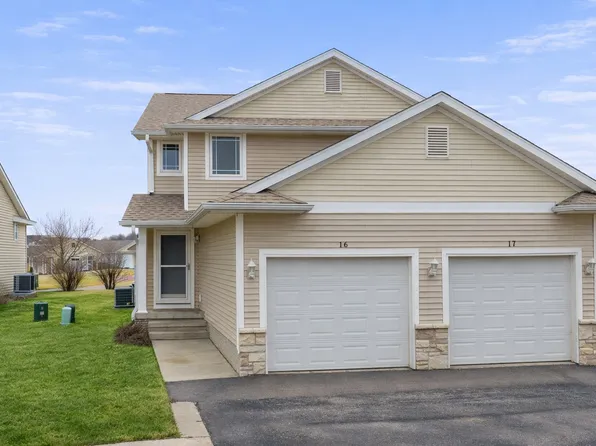 1450 Tower Ln NE Unit 16, Cedar Rapids, IA 52402