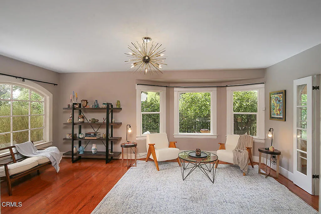 3 bed, 3.0 bath, 1300 sqft, $5,600 — Photo 4