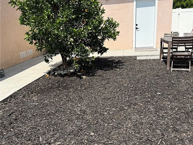 6144 Fair Ave — Photo 1
