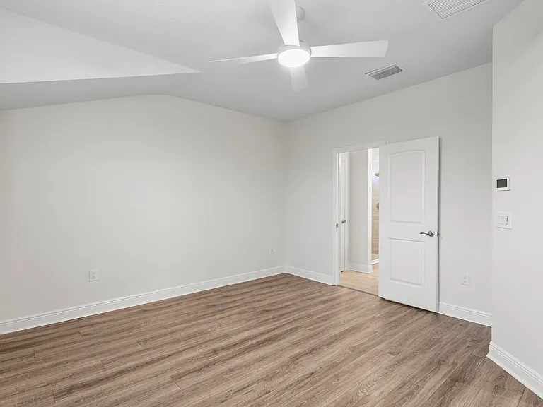 3803 W Cleveland St — Photo 31
