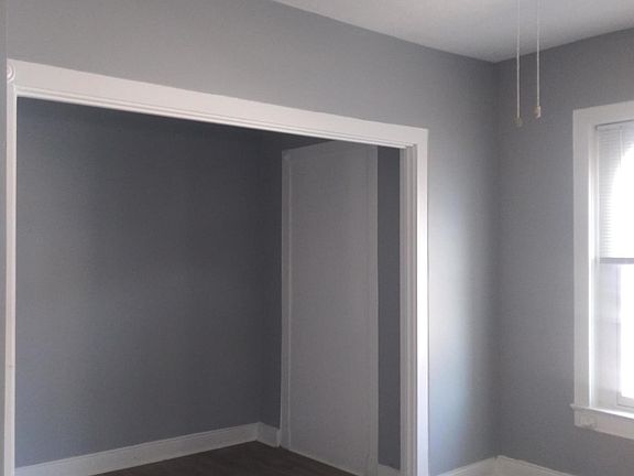 5th image of 608 W Breckinridge St #2