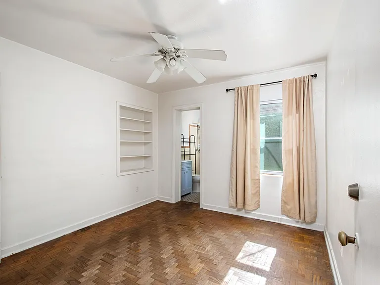 808 NW 20th Ter — Photo 3