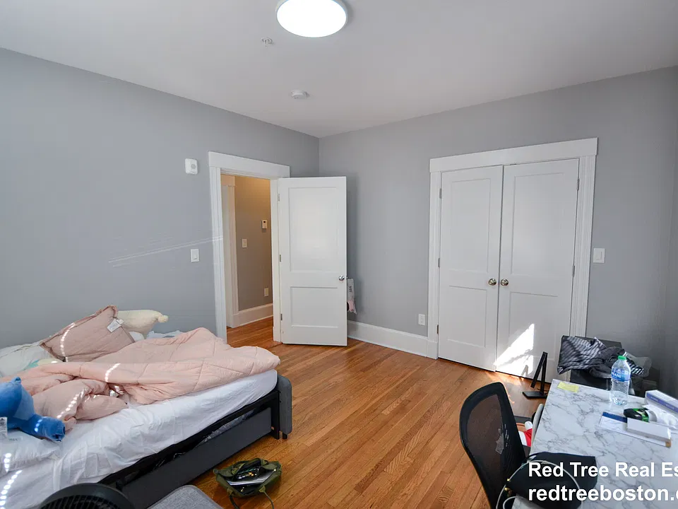 68 South St #1