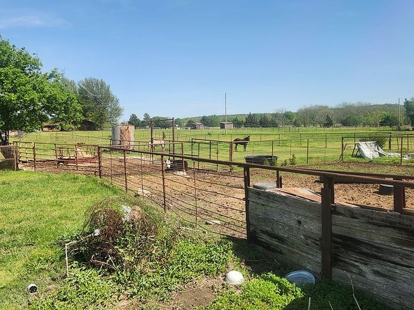 239 Skyline Dr, Pawhuska, OK 74056