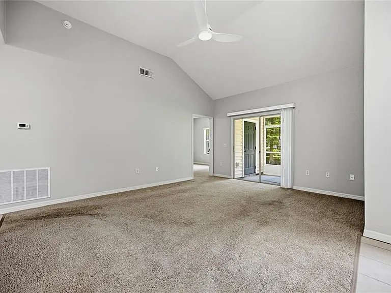 13200 W Newberry Rd #U117 — Photo 8