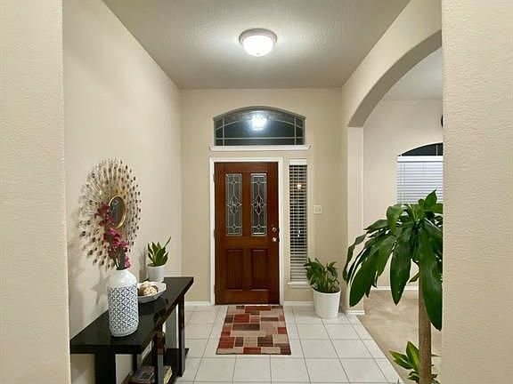 2nd image of 21494 Kings Bend Dr