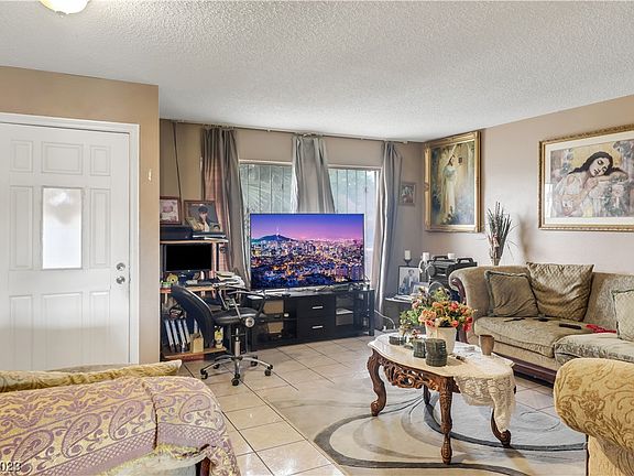 2nd image of 1324 Arthur Ave