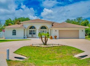 8 Fieldstone Ln, Palm Coast, FL 32137