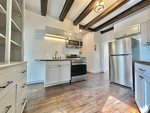26 E Spring St #D Photo 1