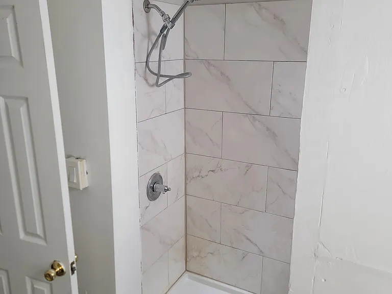 857 Livingston Ave #2 — Photo 3