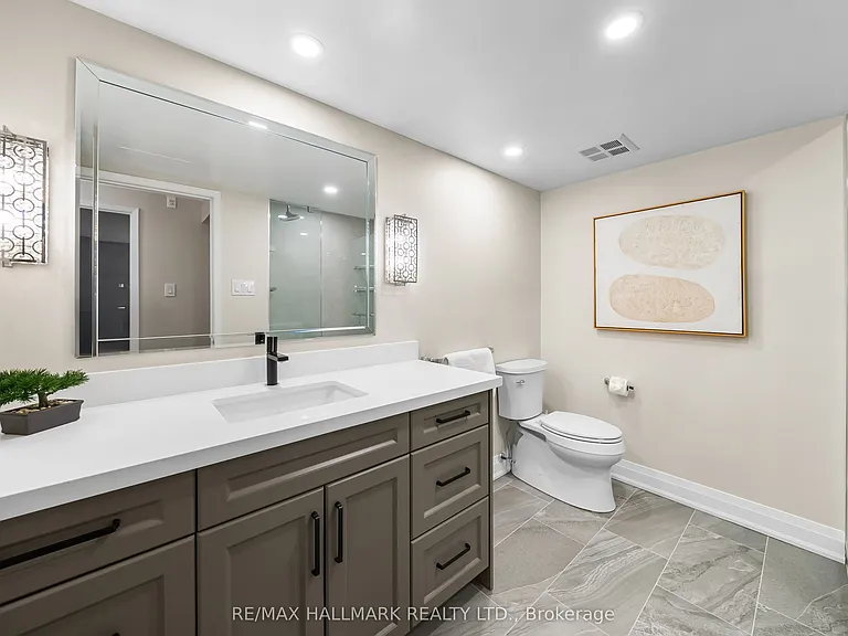 2210 Lakeshore Rd #104 — Photo 37