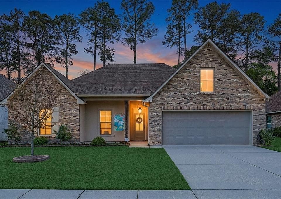 1st image of 492 Tiger Ave