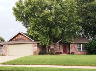 776 Chateau Ave, Springdale, AR 72764