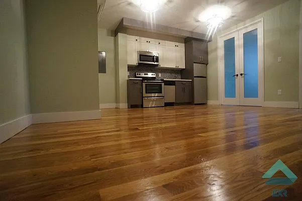 Rented by EXR | media 34