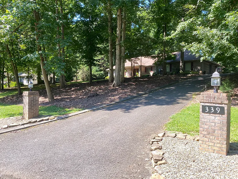 339 Fallen Oak Cir — Photo 2