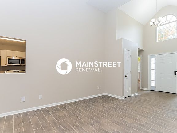 5th image of 330 Fallview Dr