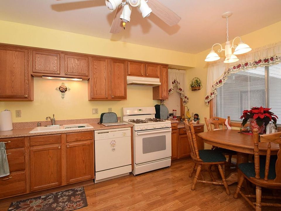 1st image of 3282 E Norwich Ave #3284