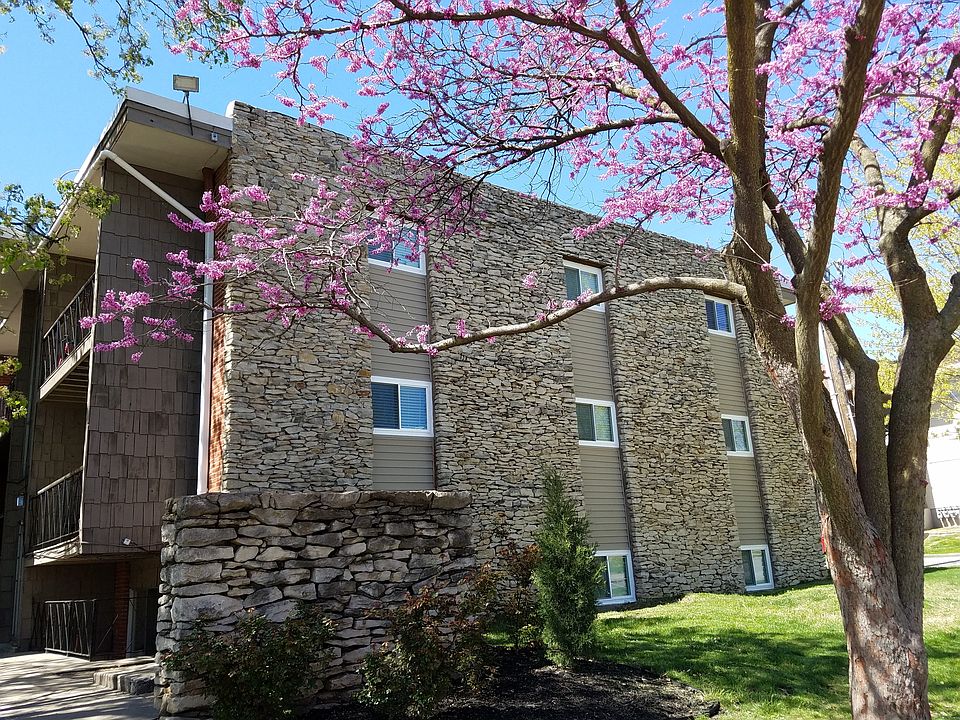 1st image of 3700 Warwick Blvd APT 04