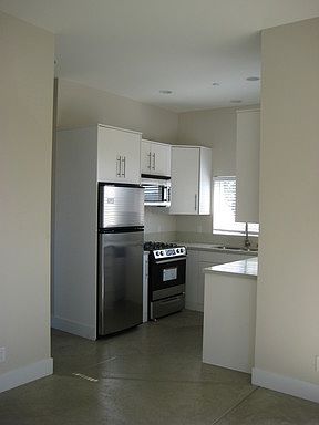 4th image of 3831 Louisiana St