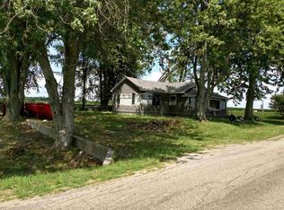 594 W 1300 S, Silver Lake, IN 46982