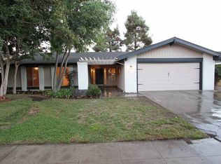 3045 E Los Altos Ave, Fresno, CA