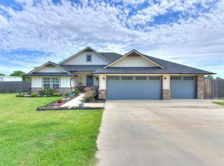 5545 Coker Rd, Shawnee, OK 74804