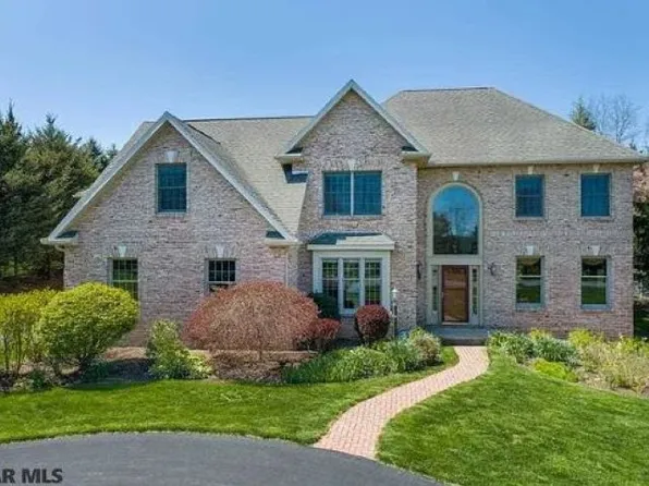 126 Heiskel Dr, Port Matilda, PA 16870
