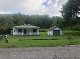 1100 Davis Rd, Camden, TN 38320