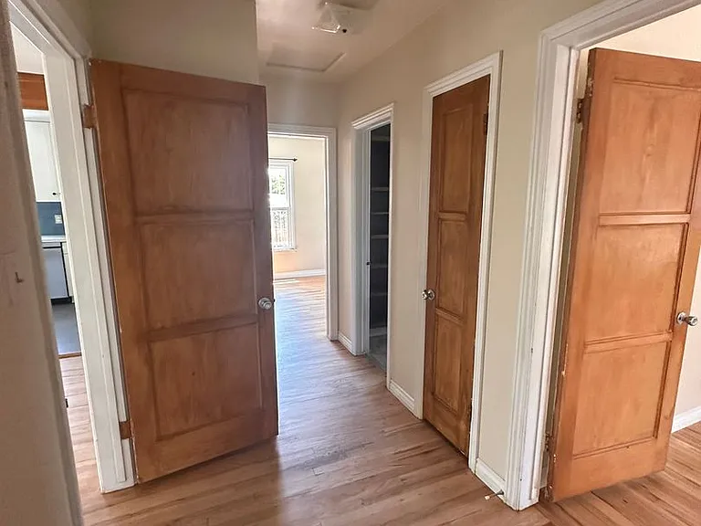 2152 Rexford Dr — Photo 14