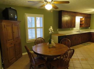 810 Sand Hill Rd, Livermore, KY 42352