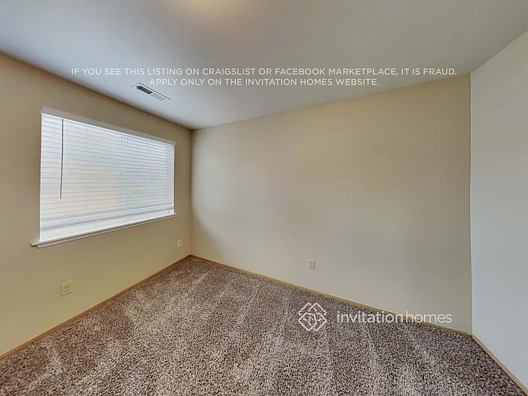 17426 27th Ave NE — Photo 16