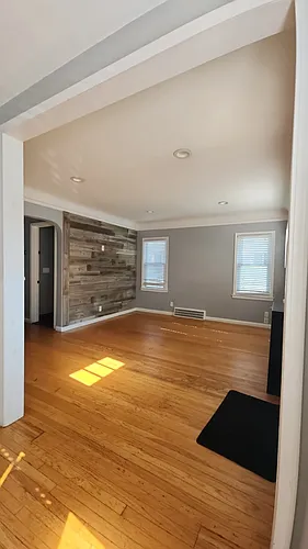 1109 Ferris Ave #Suite 202-202 Photo 1