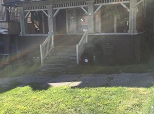 915 N 48th St, Seattle, WA 98103