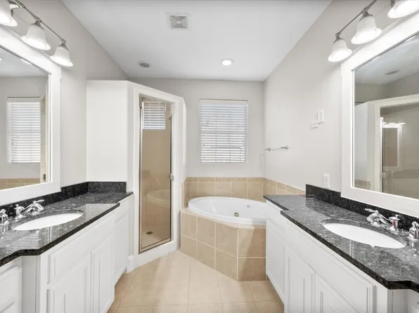 2645 Villa Di Lago Dr #6, Grand Prairie, TX 75054