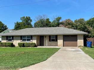 600 S Morrison St, Pilot Point, TX 76258