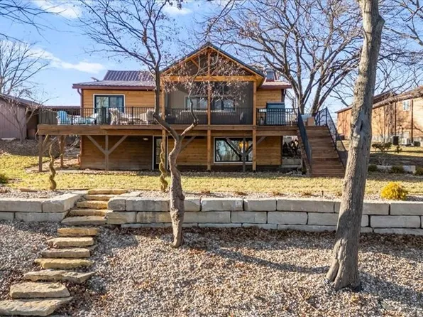 22500 Lakeview Point, Vassar, KS 66543