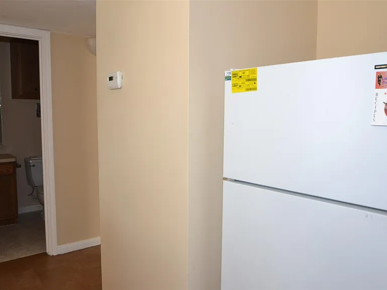 304 Dell Ct #6 — Photo 21