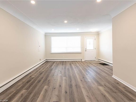 5th image of 499 E 16th St