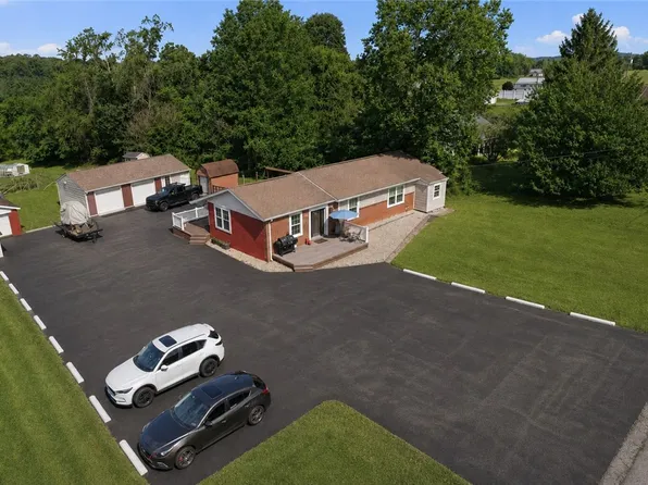 168 Van Meter Rd, Belle Vernon, PA 15012