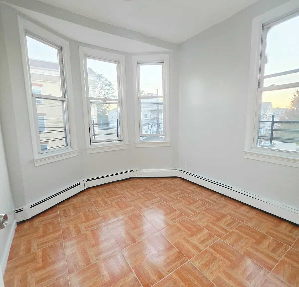 2 bed, 800 sqft, $2,500 — Photo 3