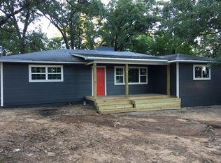 1404 E Township St, Fayetteville, AR 72703