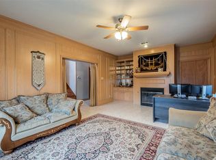 1106 Olde Towne Dr, Irving, TX 75061