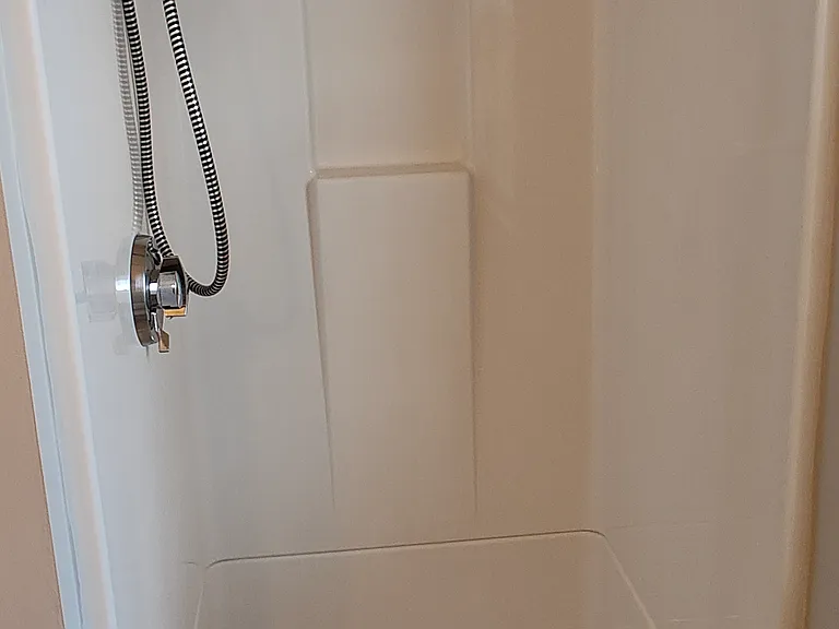 1016 Mineral Spring Ave #1R — Photo 7